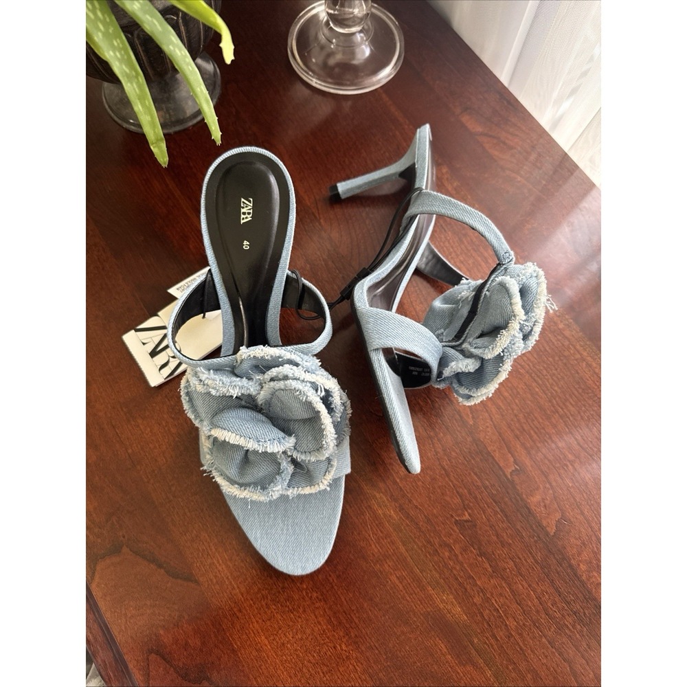 Zara Denim Flower Rosette Heeled Sandals Blue Size 40 NWT